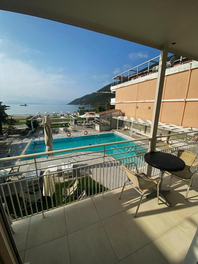 Cosmos Hotel Vasiliki  Bagian luar foto