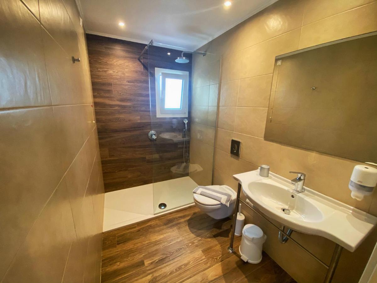 Cosmos Hotel Vasiliki  Bagian luar foto
