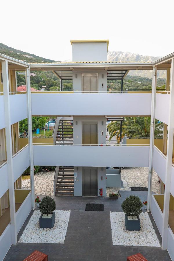 Cosmos Hotel Vasiliki  Bagian luar foto