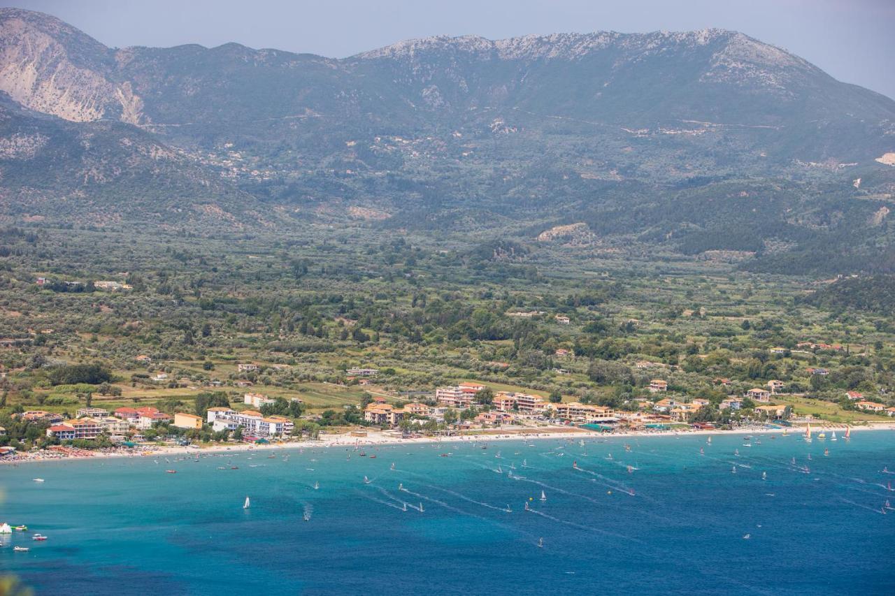Cosmos Hotel Vasiliki  Bagian luar foto