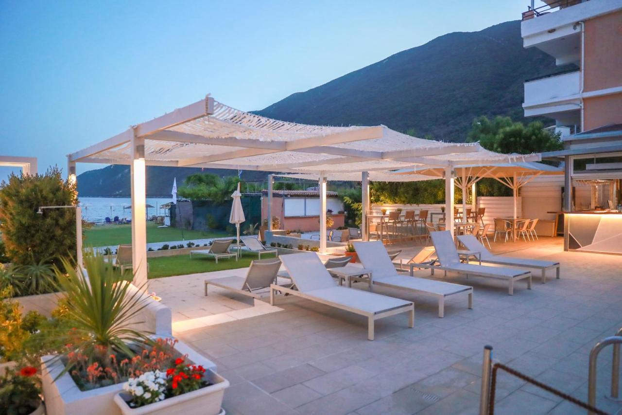 Cosmos Hotel Vasiliki  Bagian luar foto
