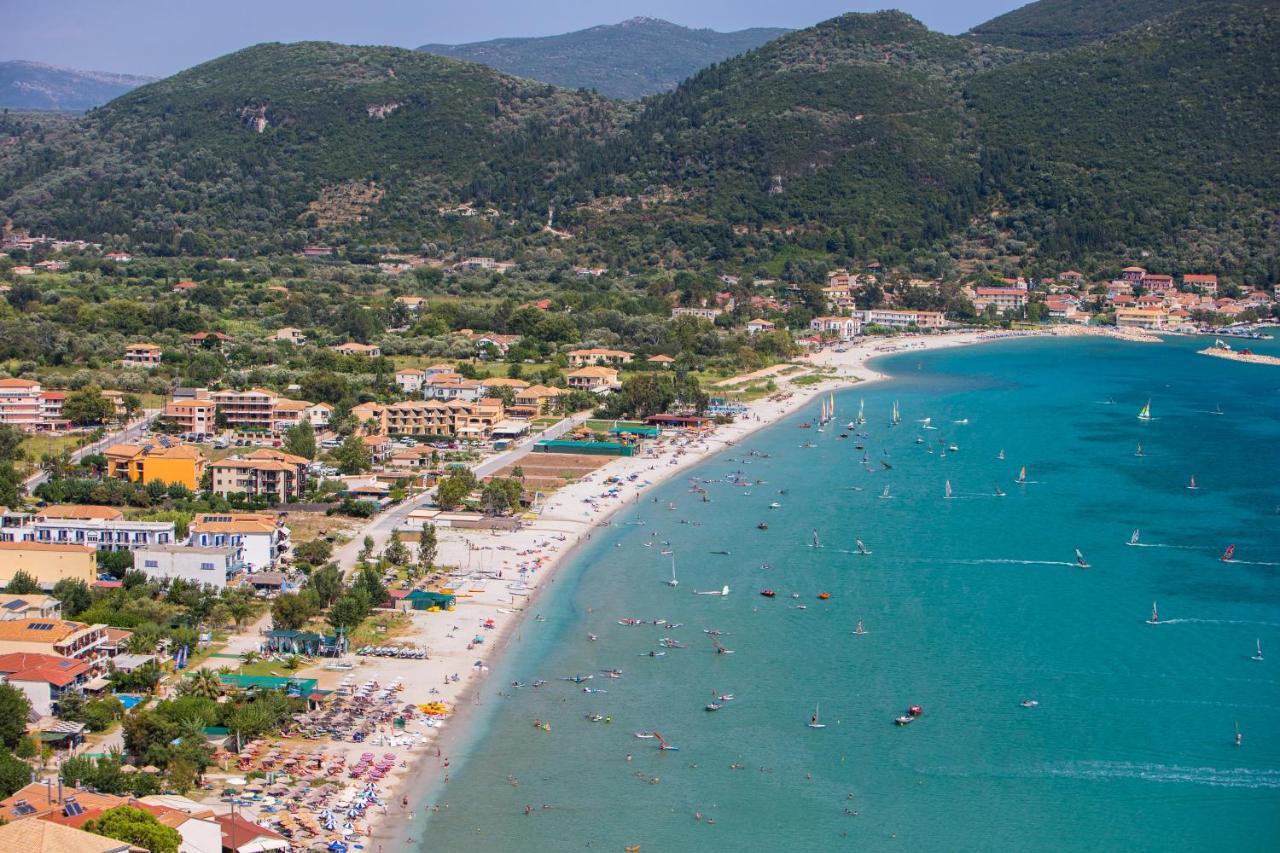 Cosmos Hotel Vasiliki  Bagian luar foto