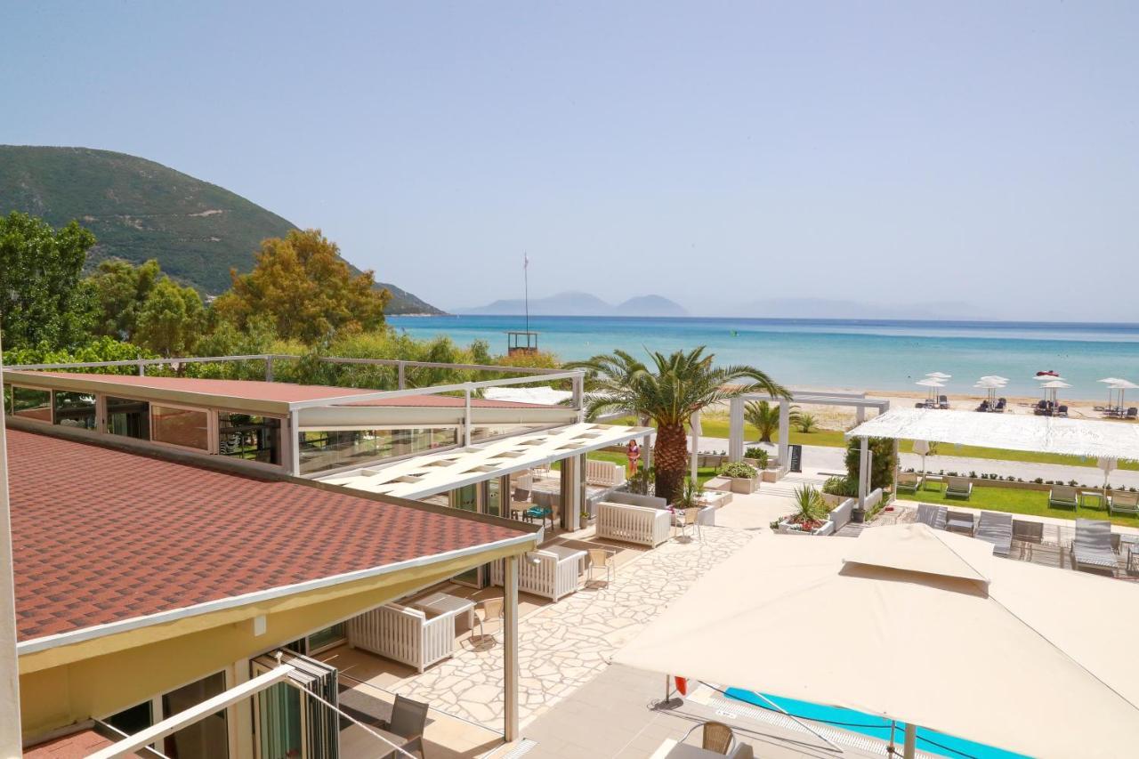 Cosmos Hotel Vasiliki  Bagian luar foto