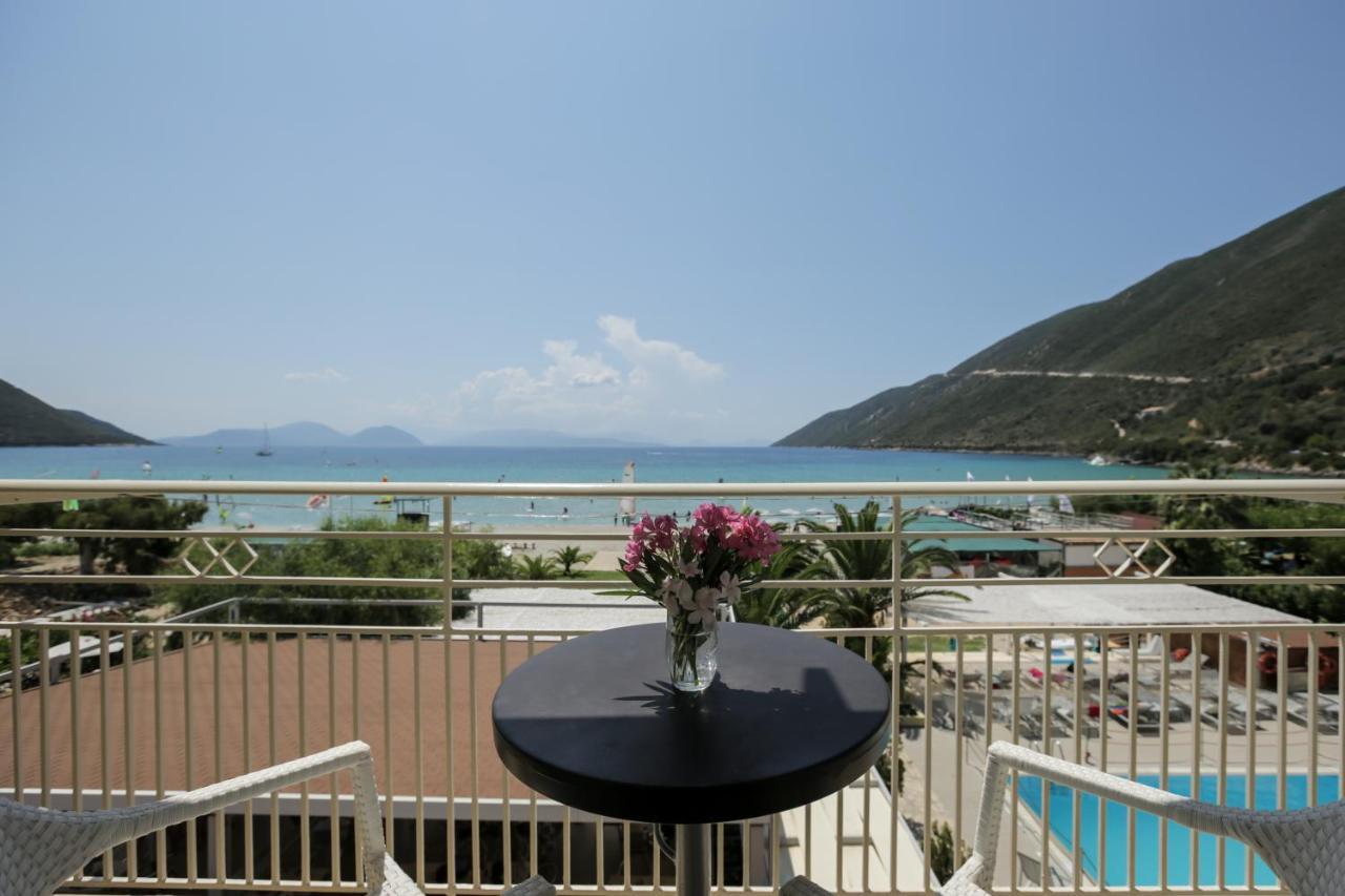 Cosmos Hotel Vasiliki  Bagian luar foto
