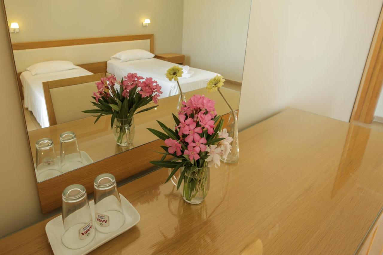 Cosmos Hotel Vasiliki  Bagian luar foto