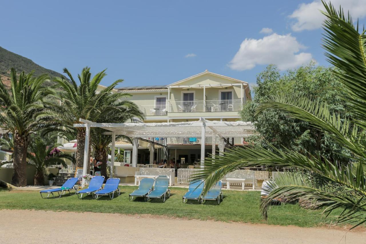 Cosmos Hotel Vasiliki  Bagian luar foto