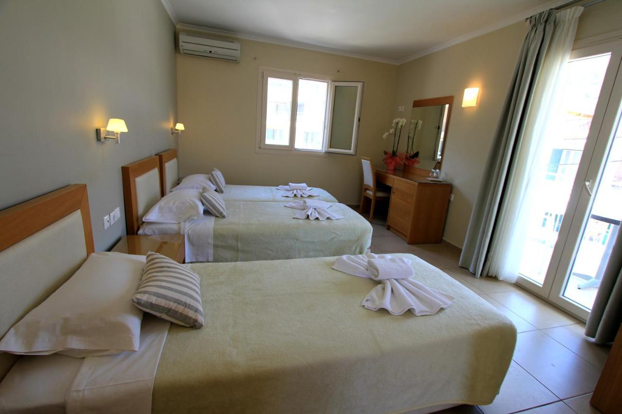 Cosmos Hotel Vasiliki  Bagian luar foto