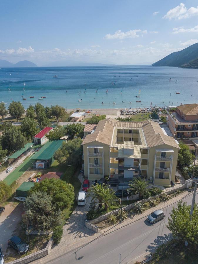 Cosmos Hotel Vasiliki  Bagian luar foto