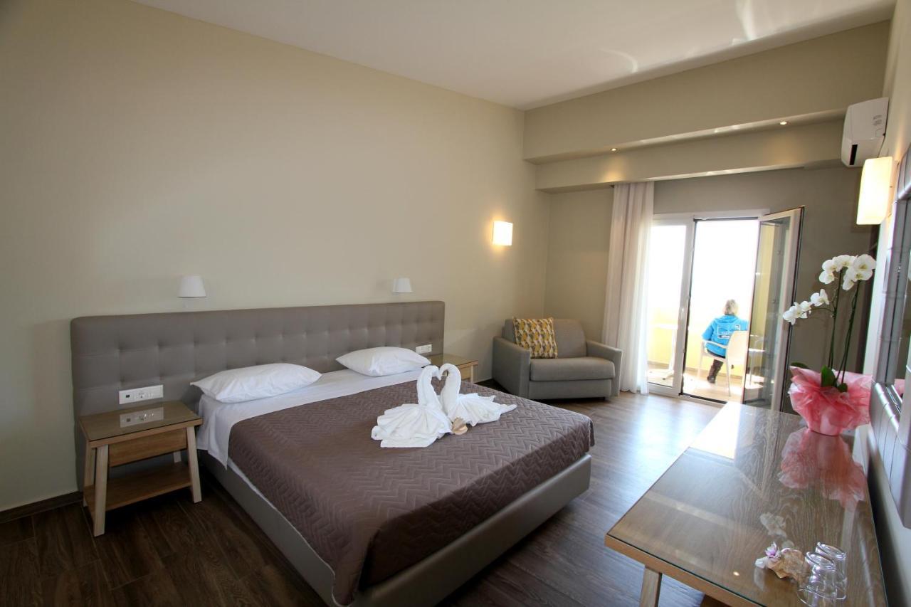 Cosmos Hotel Vasiliki  Bagian luar foto